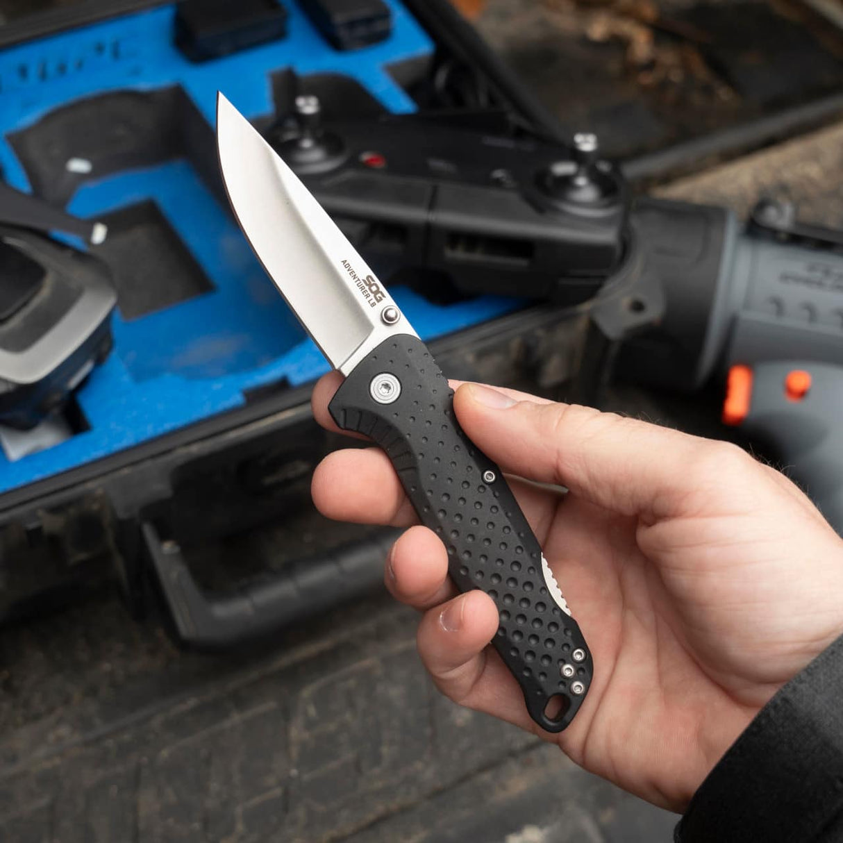SOG Adventurer LB Folding Knife